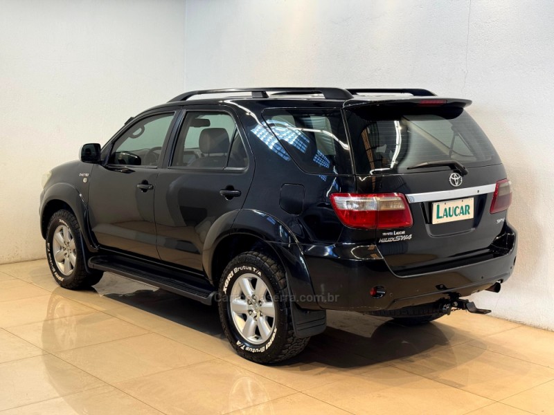 HILUX SW4 3.0 SRV 4X4 7 LUGARES 16V TURBO INTERCOOLER DIESEL 4P AUTOMÁTICO - 2009 - CASCA