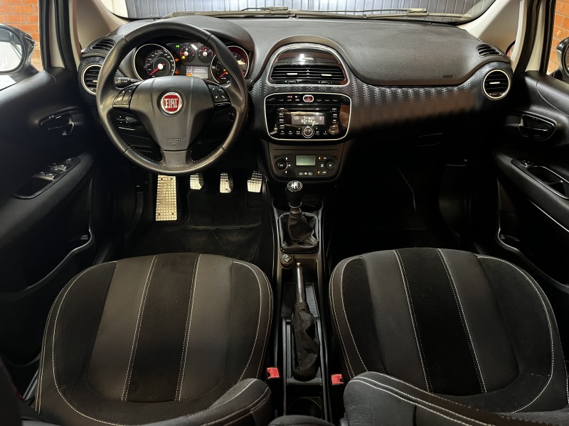 PUNTO 1.8 SPORTING 8V FLEX 4P MANUAL - 2014 - BENTO GONçALVES