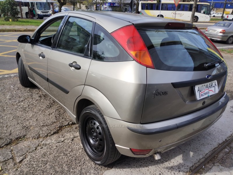 FOCUS 1.6 8V GASOLINA 4P MANUAL - 2008 - CAXIAS DO SUL