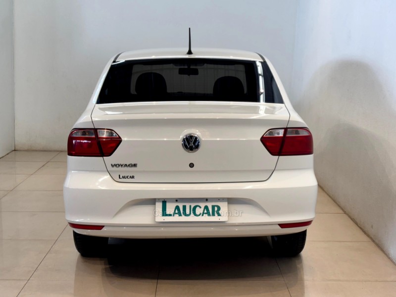 VOYAGE 1.0 MI CITY 8V FLEX 4P MANUAL - 2014 - CASCA
