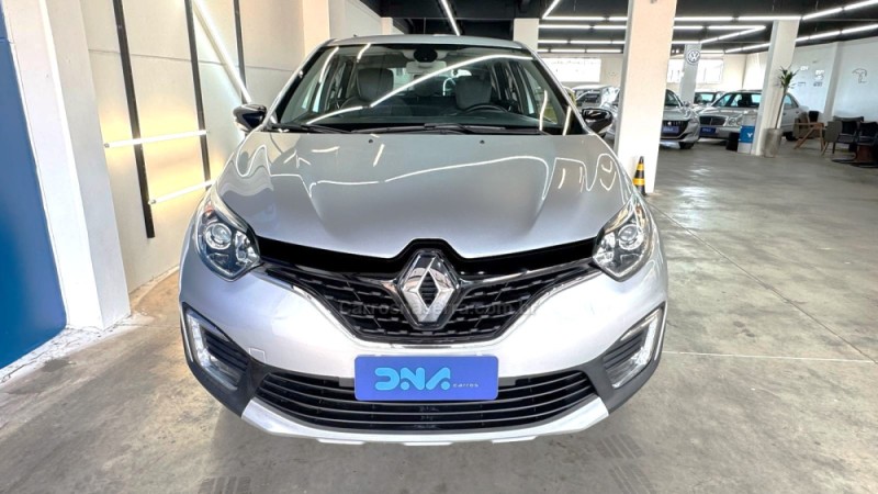 CAPTUR 1.6 16V INTENSE BOSE FLEX 4P AUTOMÁTICO - 2019 - LAJEADO