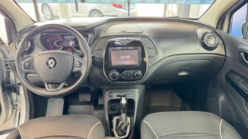 CAPTUR 1.6 16V INTENSE BOSE FLEX 4P AUTOMÁTICO - 2019 - LAJEADO