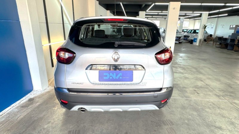 CAPTUR 1.6 16V INTENSE BOSE FLEX 4P AUTOMÁTICO - 2019 - LAJEADO