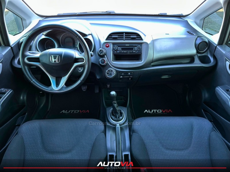 FIT 1.4 LX 8V GASOLINA 4P MANUAL - 2009 - SAPIRANGA