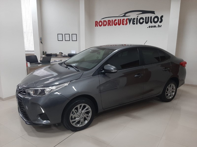 YARIS 1.5 XS SEDAN 16V FLEX 4P AUTOMÁTICO - 2023 - CAXIAS DO SUL