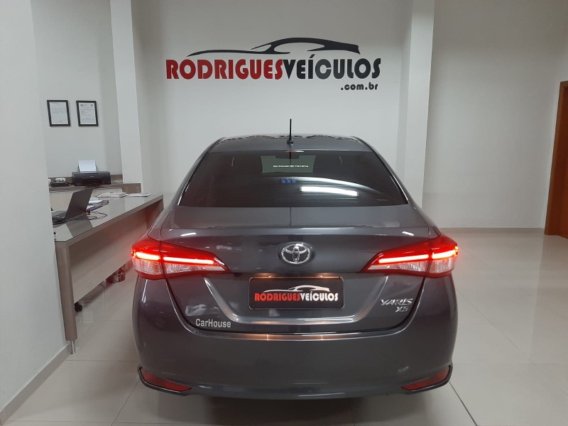 YARIS 1.5 XS SEDAN 16V FLEX 4P AUTOMÁTICO - 2023 - CAXIAS DO SUL