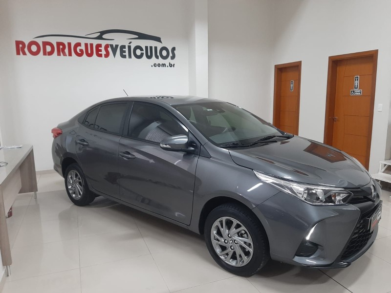 yaris 1.5 xs sedan 16v flex 4p automatico 2023 caxias do sul