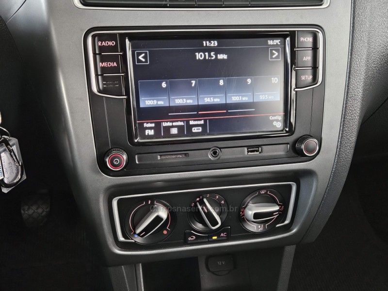 FOX 1.6 CONNECT 8V FLEX 4P MANUAL - 2019 - TAPEJARA