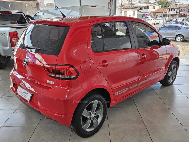 FOX 1.6 CONNECT 8V FLEX 4P MANUAL - 2019 - TAPEJARA