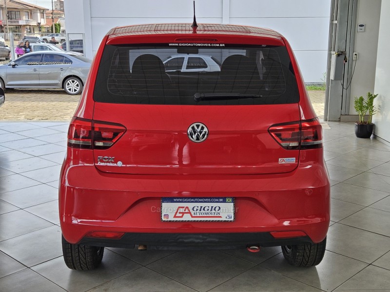 FOX 1.6 CONNECT 8V FLEX 4P MANUAL - 2019 - TAPEJARA