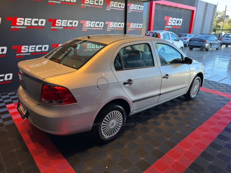 VOYAGE 1.6 MI CITY 8V FLEX 4P MANUAL - 2013 - PASSO FUNDO