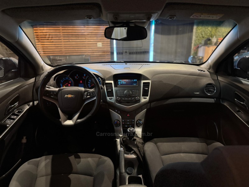 CRUZE 1.8 LT 16V FLEX 4P MANUAL - 2013 - FARROUPILHA