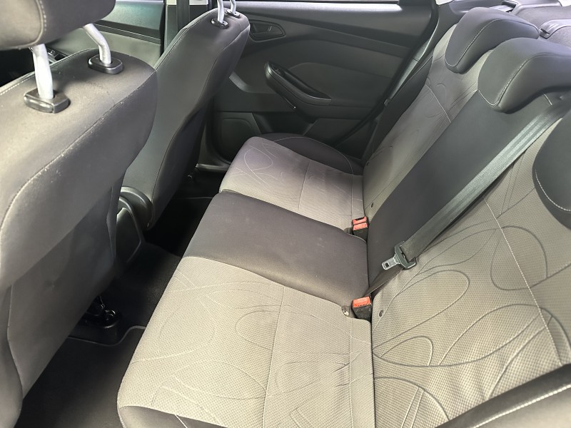 FOCUS 2.0 SE SEDAN 16V FLEX 4P AUTOMÁTICO - 2015 - CAXIAS DO SUL