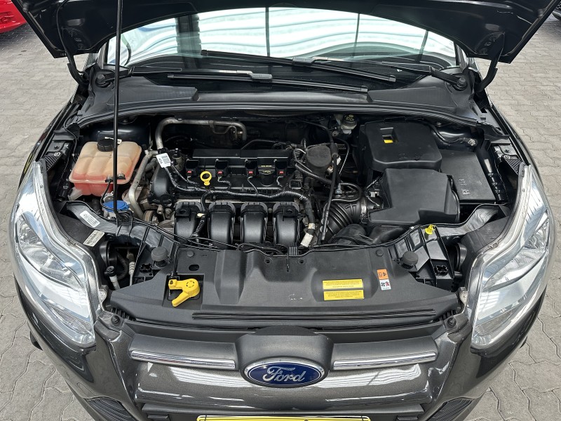 FOCUS 2.0 SE SEDAN 16V FLEX 4P AUTOMÁTICO - 2015 - CAXIAS DO SUL