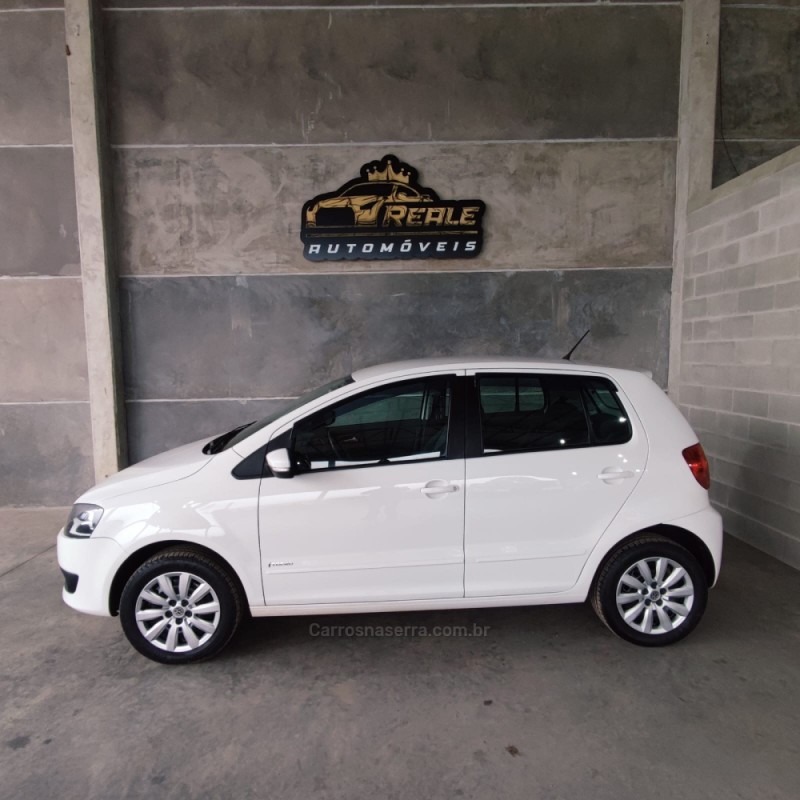 FOX 1.0 ITREND 8V FLEX 4P MANUAL - 2014 - VALE REAL