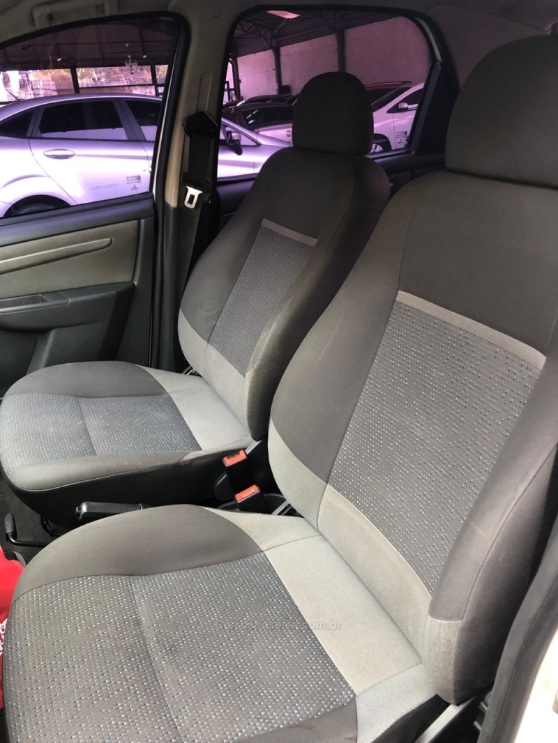 CELTA 1.0 MPFI LT 8V FLEX 4P MANUAL - 2015 - NOVO HAMBURGO