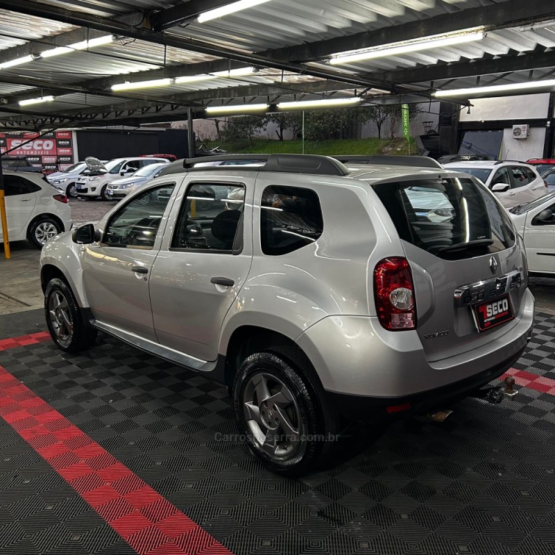 DUSTER 1.6 EXPRESSION 4X2 16V FLEX 4P MANUAL - 2013 - PASSO FUNDO