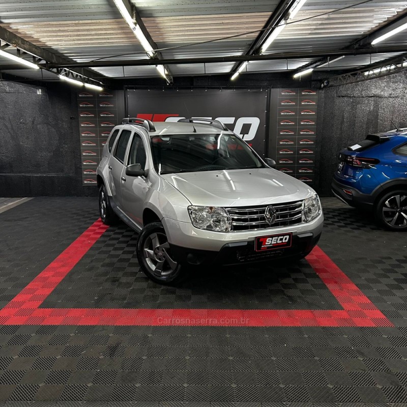 DUSTER 1.6 EXPRESSION 4X2 16V FLEX 4P MANUAL - 2013 - PASSO FUNDO