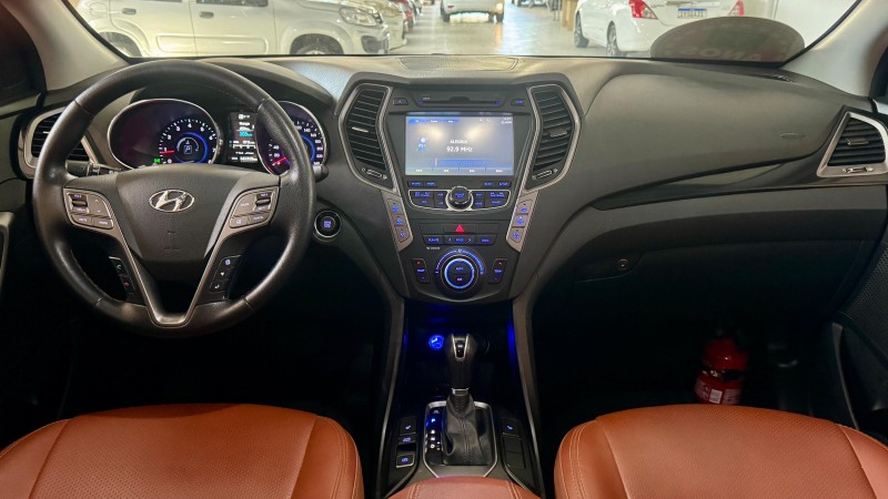 SANTA FÉ 3.3 MPFI 4X4 7 LUGARES V6 270CV GASOLINA 4P AUTOMÁTICO - 2015 - ESTâNCIA VELHA