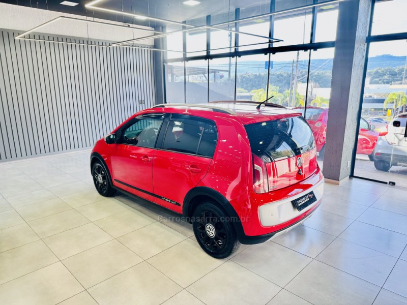 UP 1.0 CROSS T.FLEX 12V 4P MANUAL - 2016 - DOIS IRMãOS