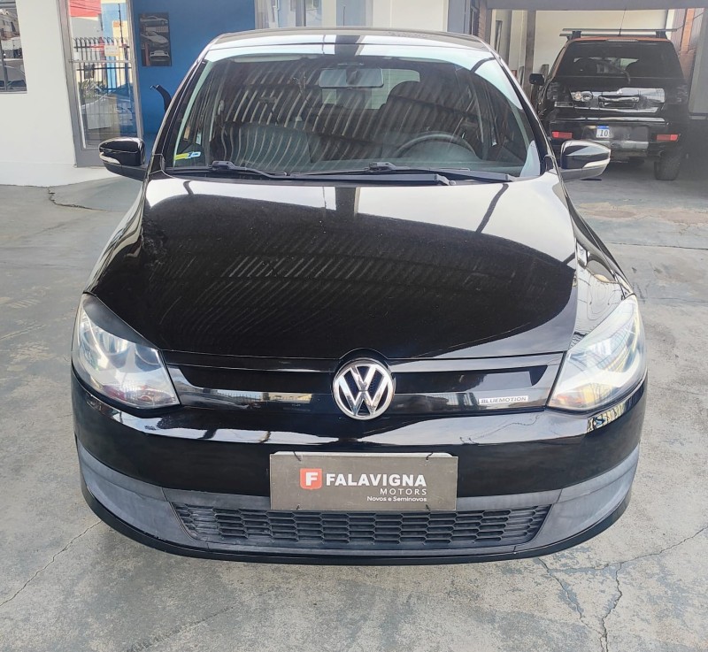FOX 1.0 MI BLUEMOTION 8V FLEX 4P MANUAL - 2014 - CAXIAS DO SUL