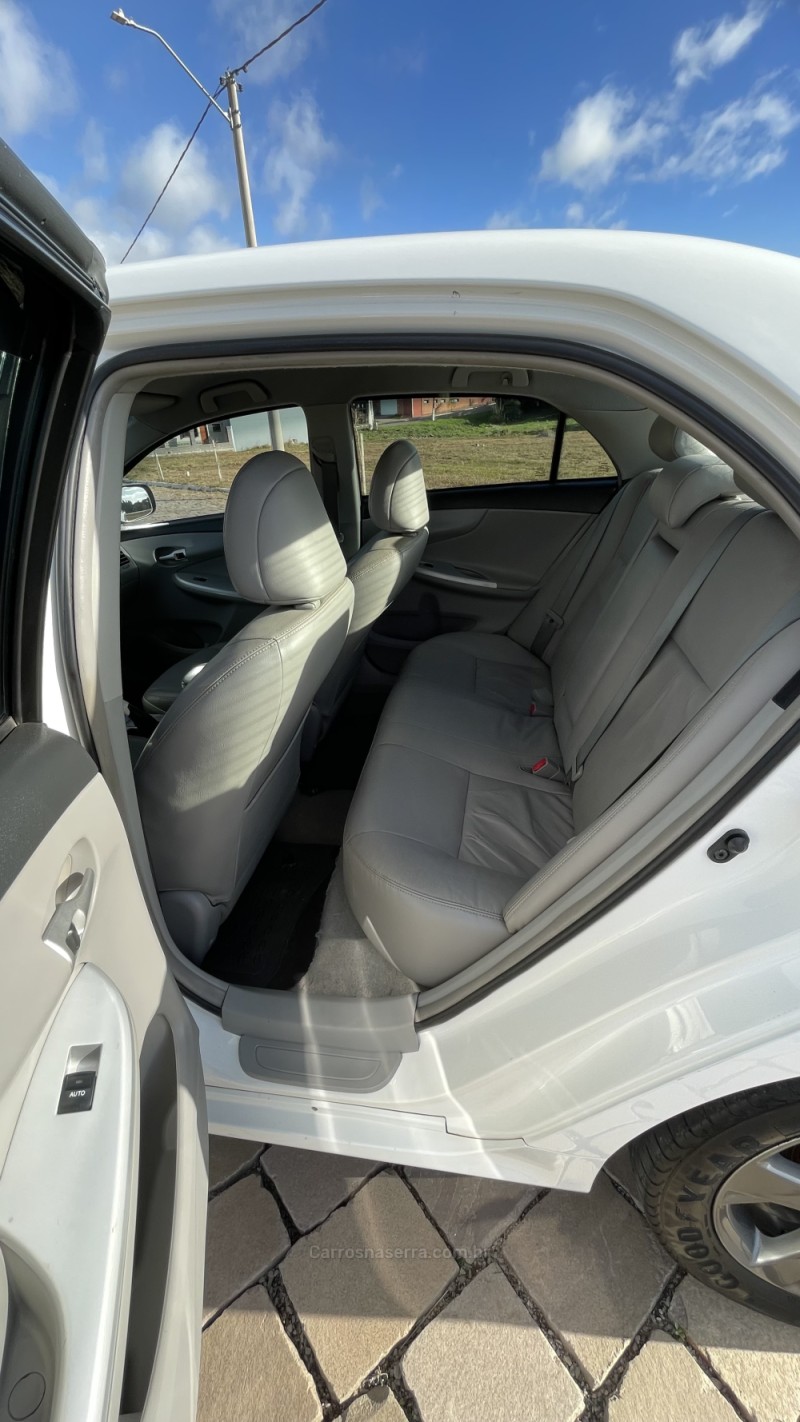 COROLLA 2.0 XEI 16V FLEX 4P AUTOMÁTICO - 2013 - VILA FLORES
