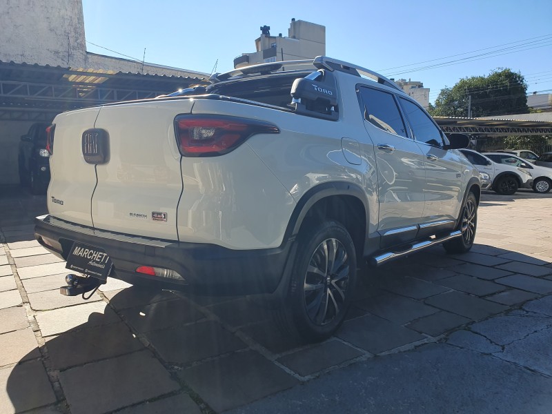 TORO 2.0 16V ULTRA 4X4 AT9 DIESEL 4P AUTOMÁTICO - 2022 - CAXIAS DO SUL