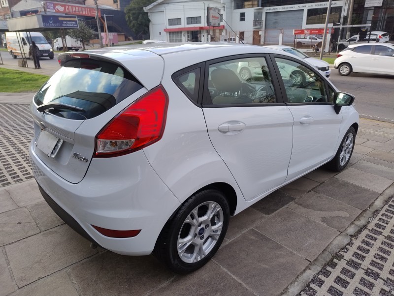 FIESTA 1.6 SE HATCH PLUS 16V FLEX 4P MANUAL - 2015 - CAXIAS DO SUL