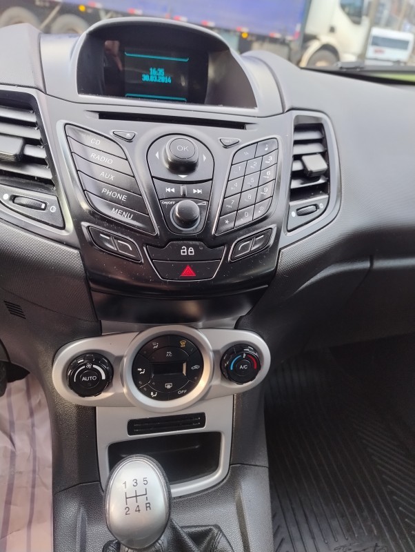 FIESTA 1.6 SE HATCH PLUS 16V FLEX 4P MANUAL - 2015 - CAXIAS DO SUL