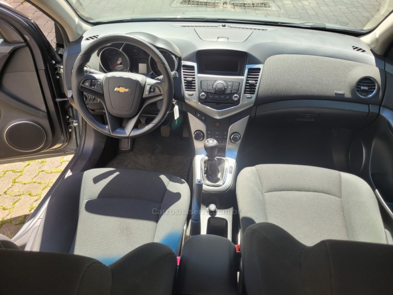 CRUZE 1.8 LT SPORT6 16V FLEX 4P MANUAL - 2013 - NOVA PRATA