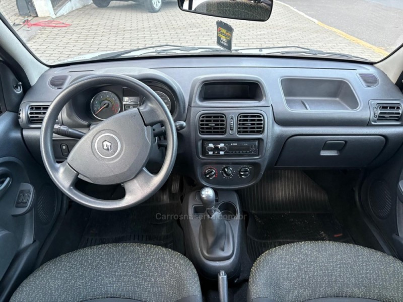 CLIO 1.0 EXPRESSION 16V FLEX 4P MANUAL - 2014 - CAXIAS DO SUL