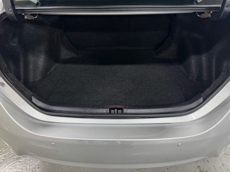 COROLLA 2.0 XEI 16V FLEX 4P AUTOMÁTICO - 2015 - CAXIAS DO SUL