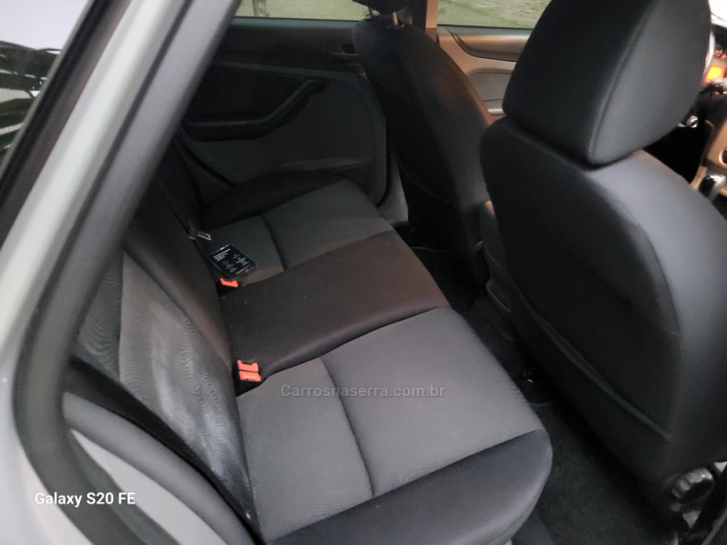FOCUS 2.0 GLX 16V GASOLINA 4P AUTOMÁTICO - 2010 - NOVA PRATA