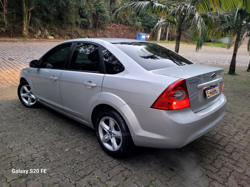 FOCUS 2.0 GLX 16V GASOLINA 4P AUTOMÁTICO - 2010 - NOVA PRATA