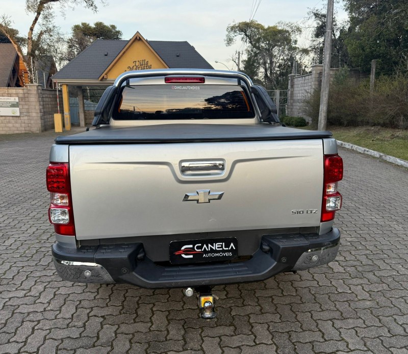 S10 2.4 LTZ 4X2 CD 8V FLEX 4P MANUAL - 2014 - CANELA
