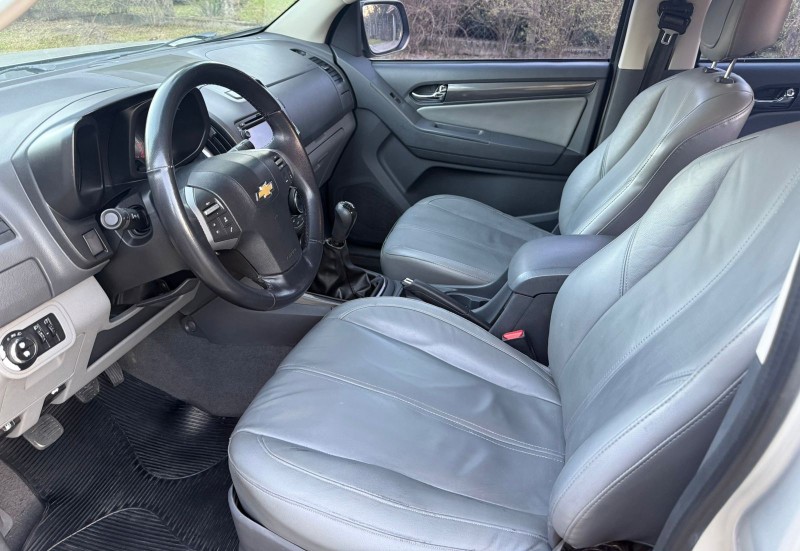 S10 2.4 LTZ 4X2 CD 8V FLEX 4P MANUAL - 2014 - CANELA