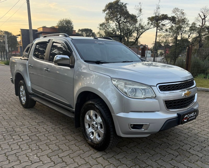 S10 2.4 LTZ 4X2 CD 8V FLEX 4P MANUAL - 2014 - CANELA