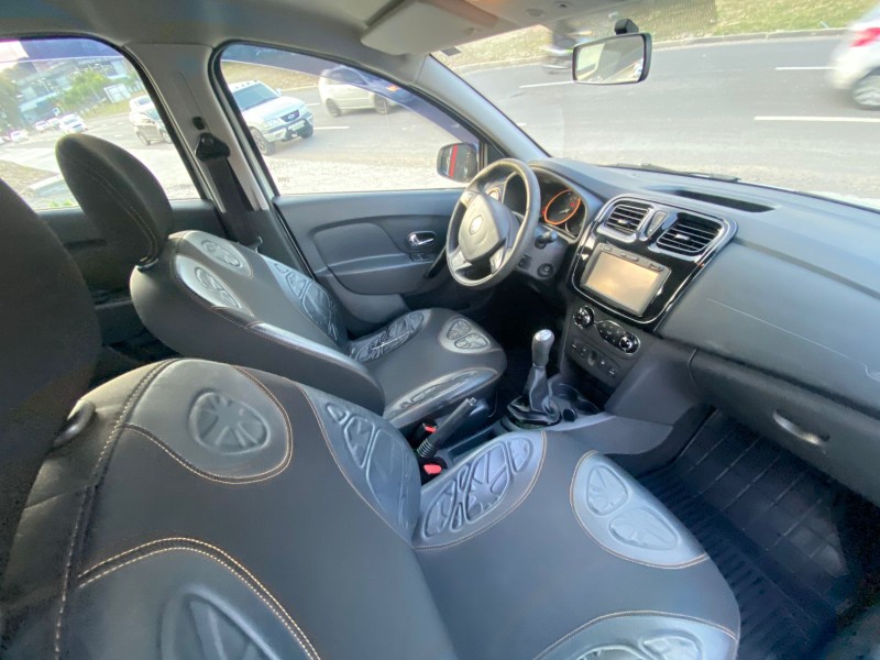 SANDERO 1.6 STEPWAY 8V FLEX 4P MANUAL - 2015 - CAXIAS DO SUL