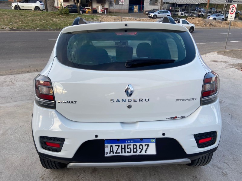 SANDERO 1.6 STEPWAY 8V FLEX 4P MANUAL - 2015 - CAXIAS DO SUL