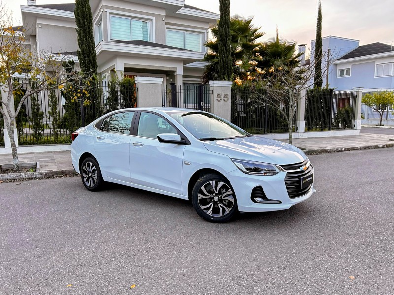 ONIX 1.0	PREMIER II PLUS 12V TURBO FLEX 4P AUTOMÁTICO - 2023 - BENTO GONçALVES