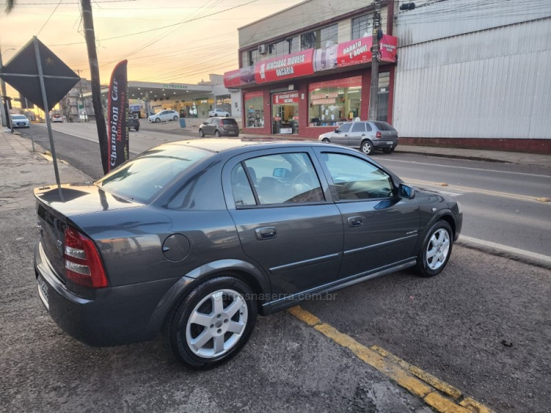 ASTRA 2.0 MPFI ELEGANCE SEDAN 8V FLEX 4P MANUAL - 2006 - VACARIA