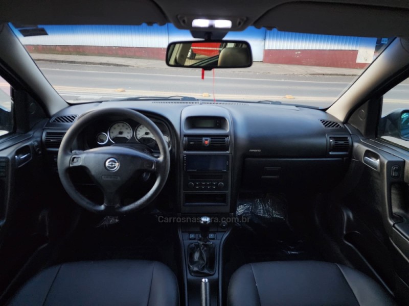 ASTRA 2.0 MPFI ELEGANCE SEDAN 8V FLEX 4P MANUAL - 2006 - VACARIA