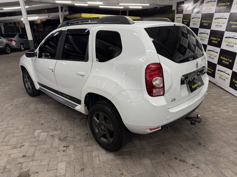DUSTER 2.0 TECH ROAD II 4X2 16V FLEX 4P AUTOMÁTICO - 2015 - CAXIAS DO SUL