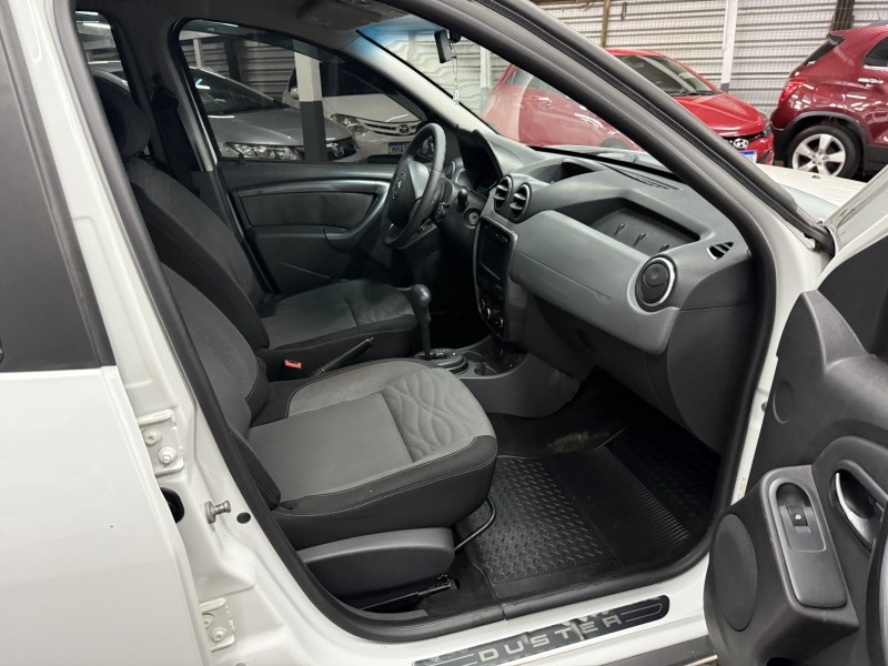 DUSTER 2.0 TECH ROAD II 4X2 16V FLEX 4P AUTOMÁTICO - 2015 - CAXIAS DO SUL