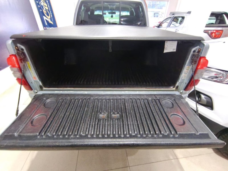 S10 2.4 MPFI EXECUTIVE 4X2 CD 8V FLEX 4P MANUAL - 2011 - ANTôNIO PRADO
