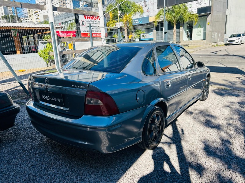 VECTRA 2.0 MPFI GLS 8V GASOLINA 4P MANUAL - 2000 - CAXIAS DO SUL