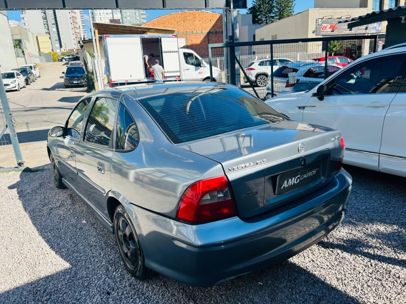 VECTRA 2.0 MPFI GLS 8V GASOLINA 4P MANUAL - 2000 - CAXIAS DO SUL