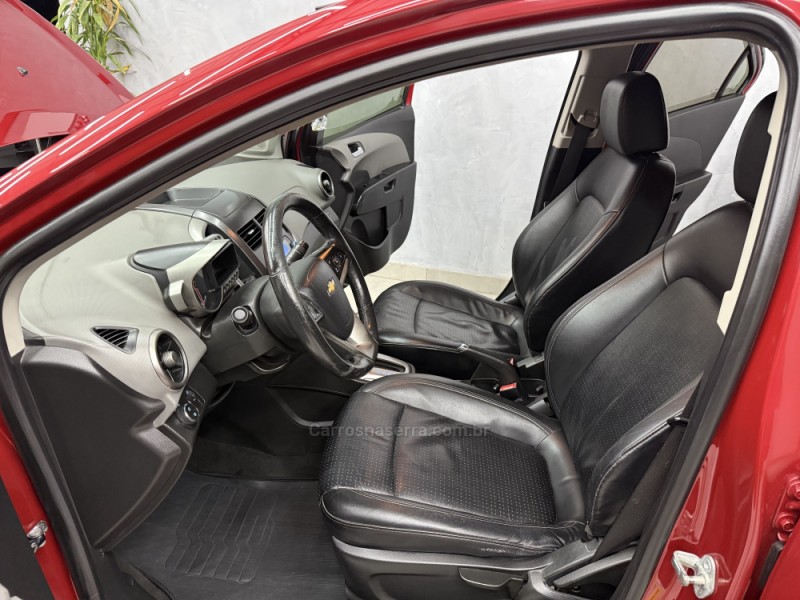 SONIC 1.6 LTZ SEDAN 16V FLEX 4P AUTOMÁTICO - 2012 - SAPIRANGA