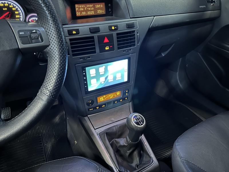 VECTRA 2.0 MPFI GT-X HATCH 8V FLEX 4P MANUAL - 2009 - CAXIAS DO SUL