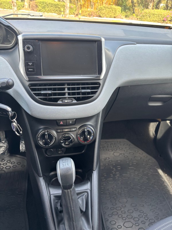 208 1.5 ACTIVE 8V FLEX 4P MANUAL - 2014 - CAXIAS DO SUL